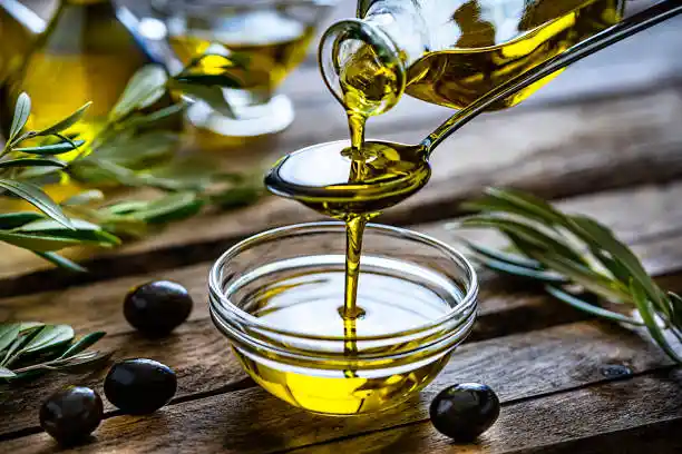 Extra Virgin Olive Oil: Nature's Pure Elixir for Health and Flavor Extra Virgin Olive Oil